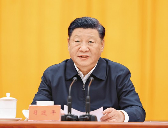 　2021年10月13日至14日，中央人大工作會(huì)議在北京召開(kāi)。中共中央總書(shū)記、國(guó)家主席、中央軍委主席習(xí)近平出席會(huì)議并發(fā)表重要講話。 新華社記者 王曄/攝